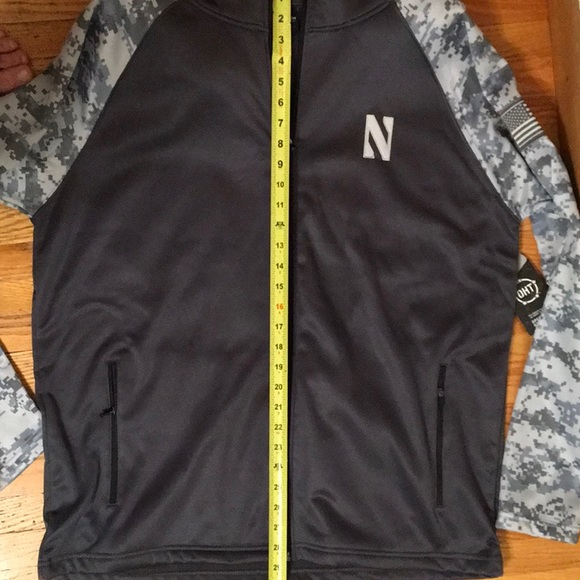 Us army Hoodie zipper pockets , new never worn, bigger hoodie, to big for me, - Picture 9 of 10